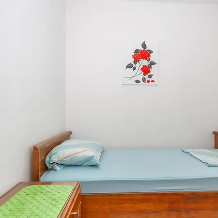 Apartman Gorgeous In With House Sea View *
